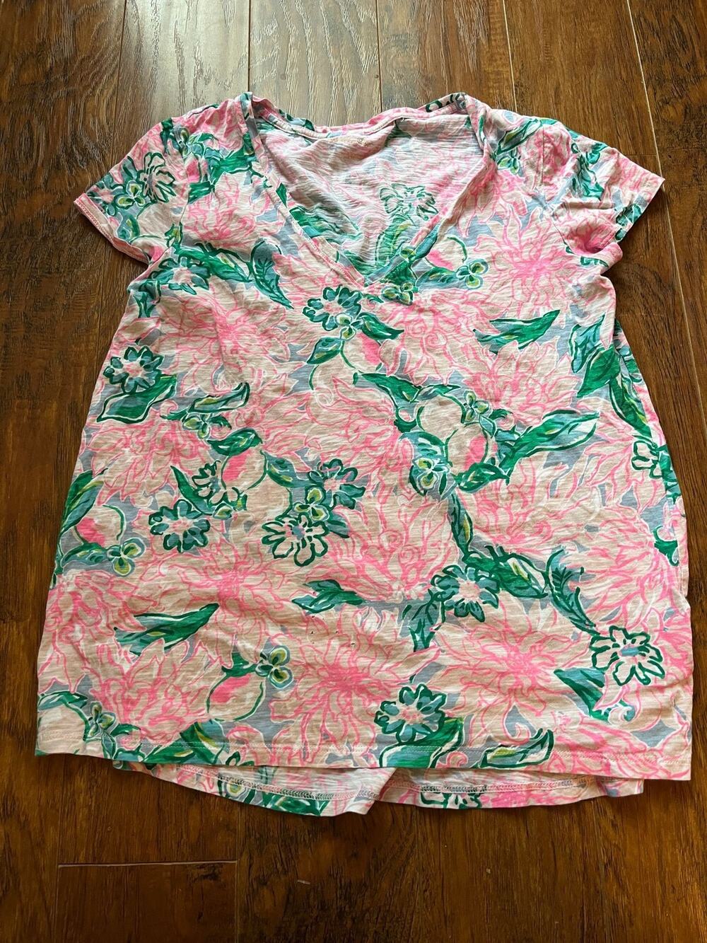Lilly‎ Pulitzer tee